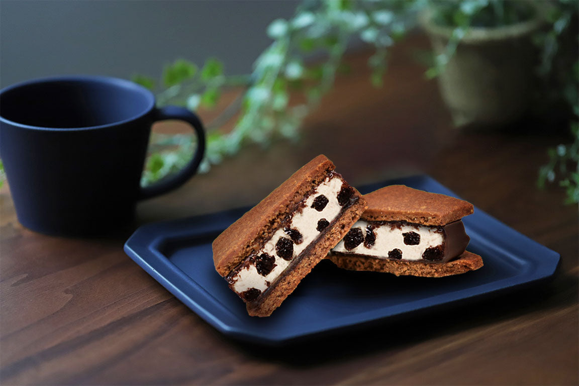 【ご家庭用に！】GAKUチョコレートサンド12個（ラムレーズン）